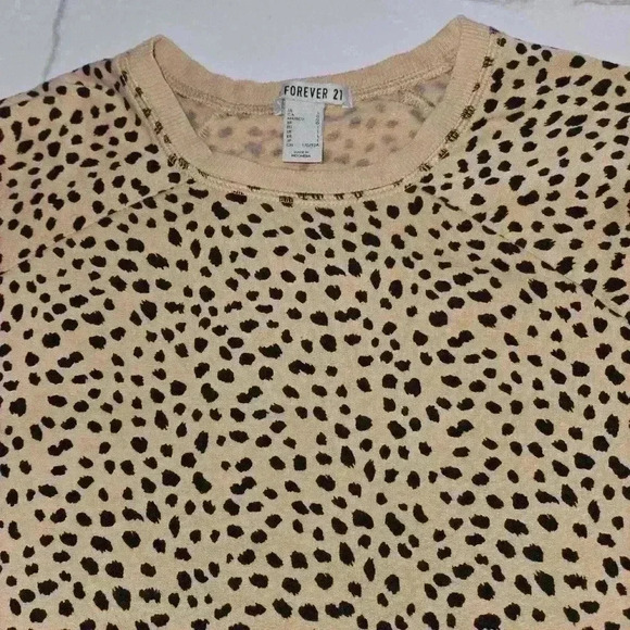 Forever 21 Cheetah Long Sleeve Crop Top Size Large - Picture 3 of 7